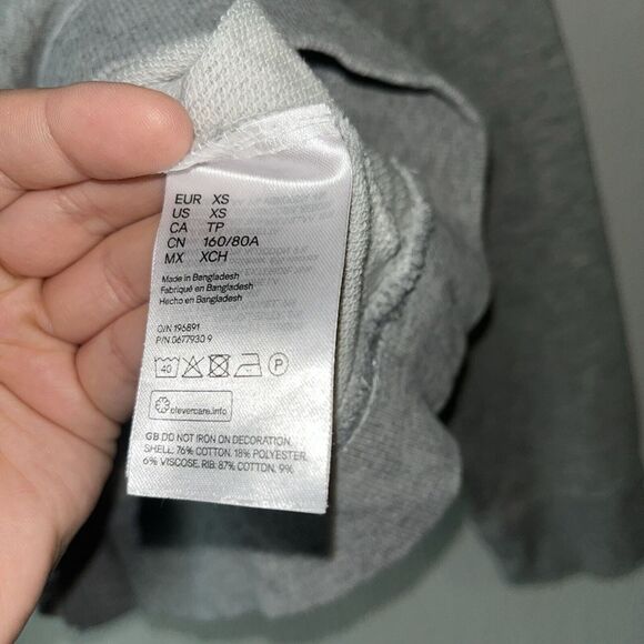 H&M Divided NASA Crew Neck Pullover Gray Sweater Size XS Soft - Picture 7 of 7